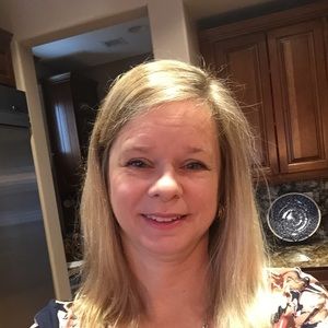 Meet your Posher, Michele